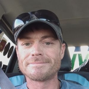 Meet your Posher, Derek